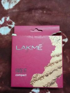 Face Compact