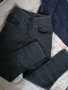 black Denim Jeggings with Sweatshirt