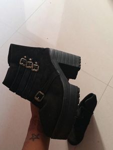 very stylish boot.