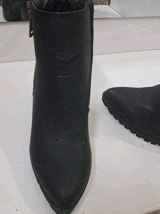 Black Matte ankle Length Boots