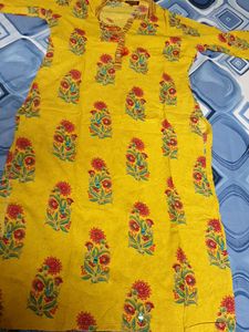Beautiful Flower Print Kurta