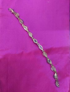 Well made moonstone bracelet from Singapore