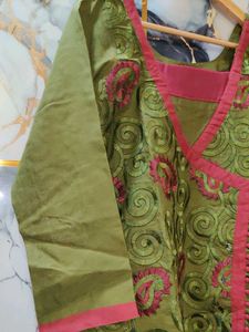 embroidered kurta size 40