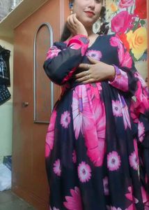 I Am Selling A Beautiful Gown Set