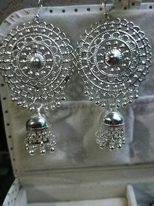 😍Earring For Complete Beautiful Look. Light Weight