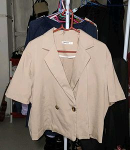 Beige Top Blazer