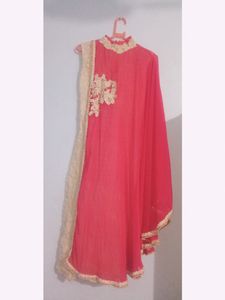 Suit With Attached Chunni And Legi