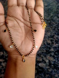 Polky Droops Black Beads