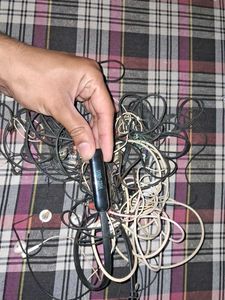 Scrap Wired Earphones Few Neckbands