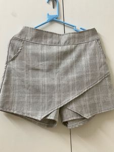 Grey Plaid Skort