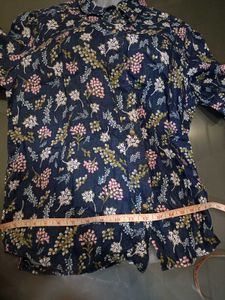 (M&amp;S Collection)Navy Floral Button Down Shirt 👕