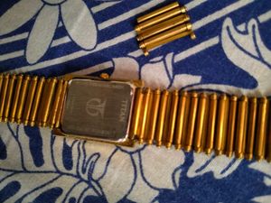 Titan Gold Colour Mens Wristwatch