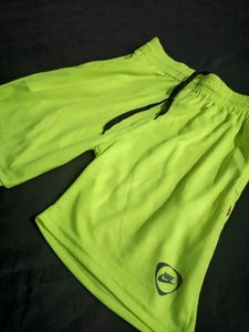 Neon Shorts Nike ✔️ 💚