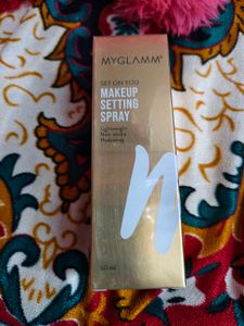 MyGlamm Set On You Setting Spray (60ml) | Long Las
