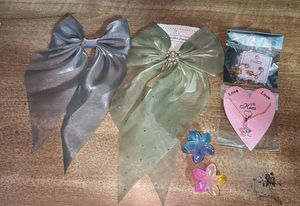 Hair Bows & Jewelry Set