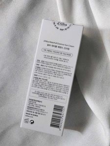 d'Alba UV Essence Waterfull+ Sun Cream