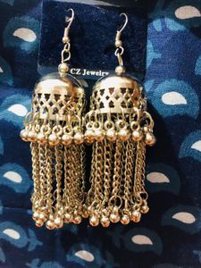 I’m Selling This Earring