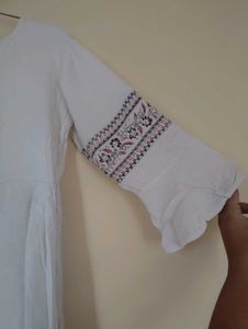White Kurti