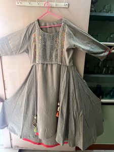 Navratri Wear Women&#39;s  Kurti gown 👗