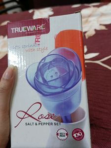 Salt And pepper Set