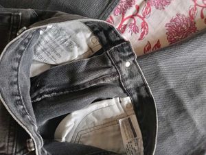 Levi&#39;s Denim Pant, Beautiful Top