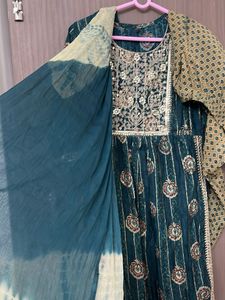 Pure Maslin 3 PCs Suit ..