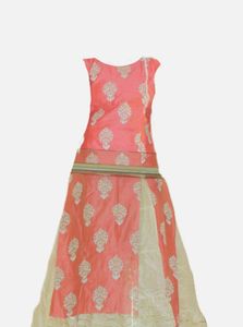 Kanakambram kurta And Skirt Set