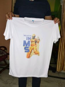 MS Dhoni In Yellow T-shirt