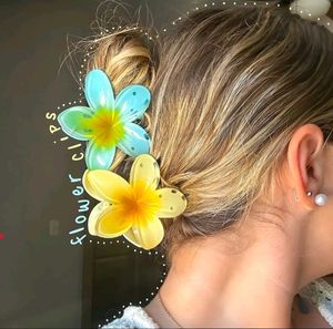 Flower Hair Claw Clips - 3 Pack