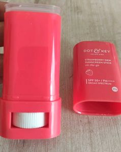 Dot &amp; Key Strawberry Sunscreen Stick UNUSED