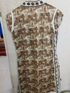 Brown &amp; White Print Kurti