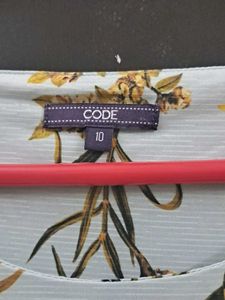 Code By Lifestyle Floral Print With Puff Sleeves
