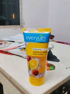 Everyuth Face Wash