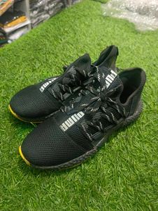 Puma Sneakers