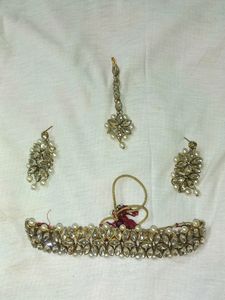 Stylish Jewellery Set And Clutcher Combo