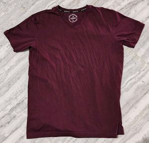 V-neck Tshirt