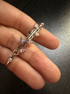 Leaf Detail Bangle