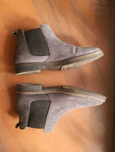 Carlton London Boots