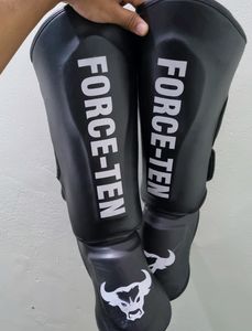 Force ten MMA/muay thai/kick boxing shin gaurd