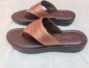 “Ladies Soft Comfort Chappal – Like New Condition”