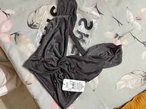 Stylish Gray Twist-Front Crop Top