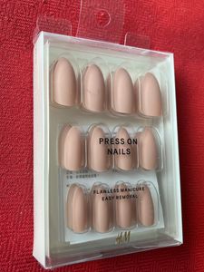 H&amp;M Press On nails