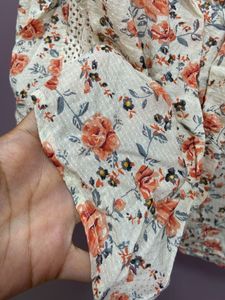 floral top