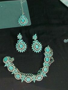 Fancy Neckset with Earring And Mangtikka