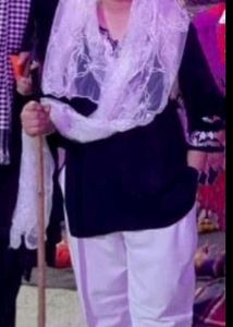 Elegant Black Embroidered Kurta