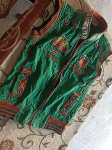 We Are Selling An Ethnic Wear For 6-8 Years Child