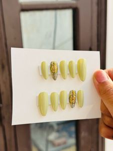 Press On Nail Bundle