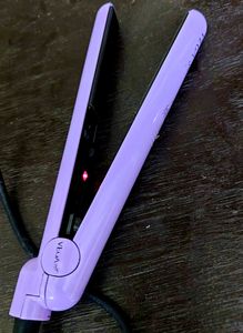 Vega Hair Straightener - NEW - Works Perfectly.