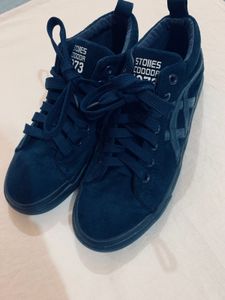 Price Dropped🩷Velvety Canvas High. Neck Shoes