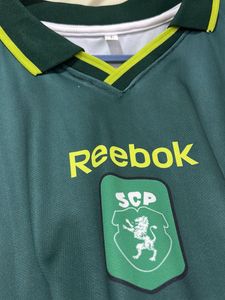 C.RONALDO 28 SPORTING CP RARE FOOTBALL JERSEY